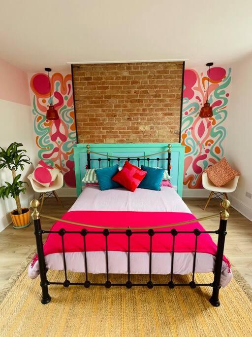 Colourful Apartment In Margate KENT Екстериор снимка