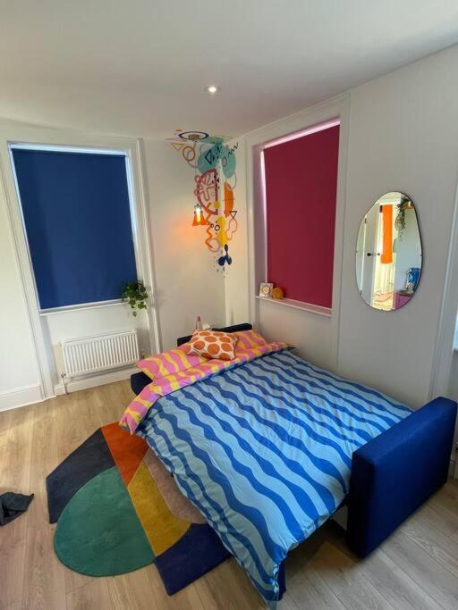 Colourful Apartment In Margate KENT Екстериор снимка